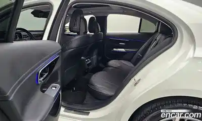 Mercedes-Benz E-Class 2024 2.0 Автомат в Москве № 623100, миниатюра 12