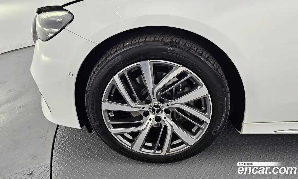 Mercedes-Benz E-Class 2024 2.0 Автомат в Москве № 623100, фото 5