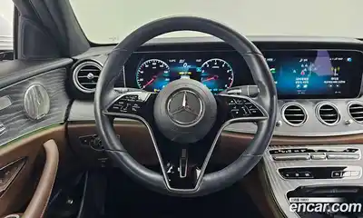 Mercedes-Benz E-Class 2022 2.0 Автомат в Москве № 623361, миниатюра 12