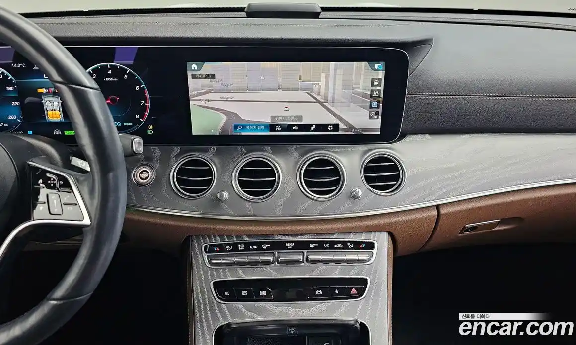 Mercedes-Benz E-Class 2022 2.0 Автомат в Москве № 623361, фото 16