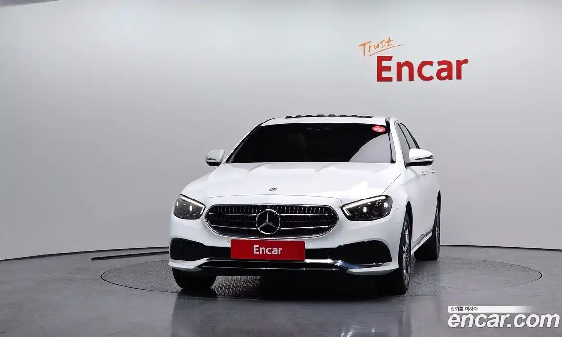 Mercedes-Benz E-Class 2022 2.0 Автомат в Москве № 623361, фото 3