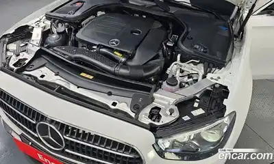 Mercedes-Benz E-Class 2022 2.0 Автомат в Москве № 623361, миниатюра 6