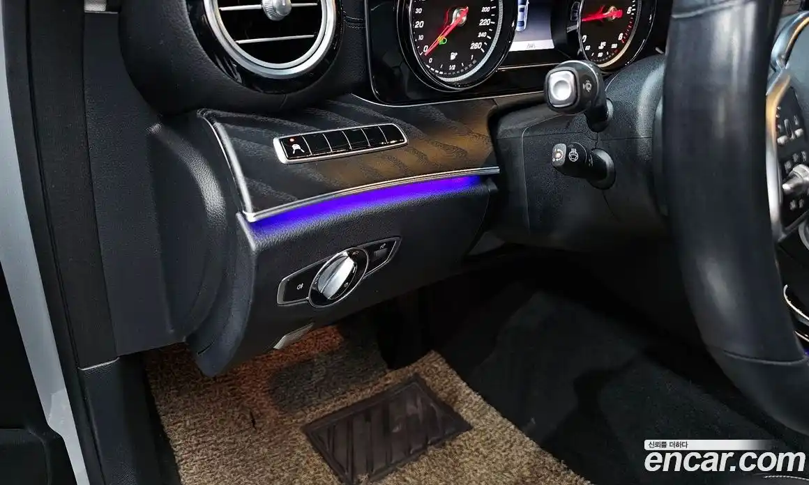 Mercedes-Benz E-Class 2020 1.9 Автомат в Москве № 623418, фото 15