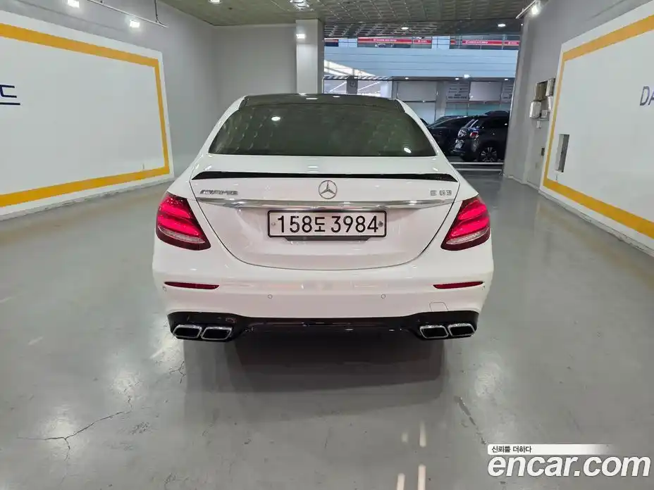 Mercedes-Benz E-Class 2019 4.0 Автомат в Москве № 623571, фото 4