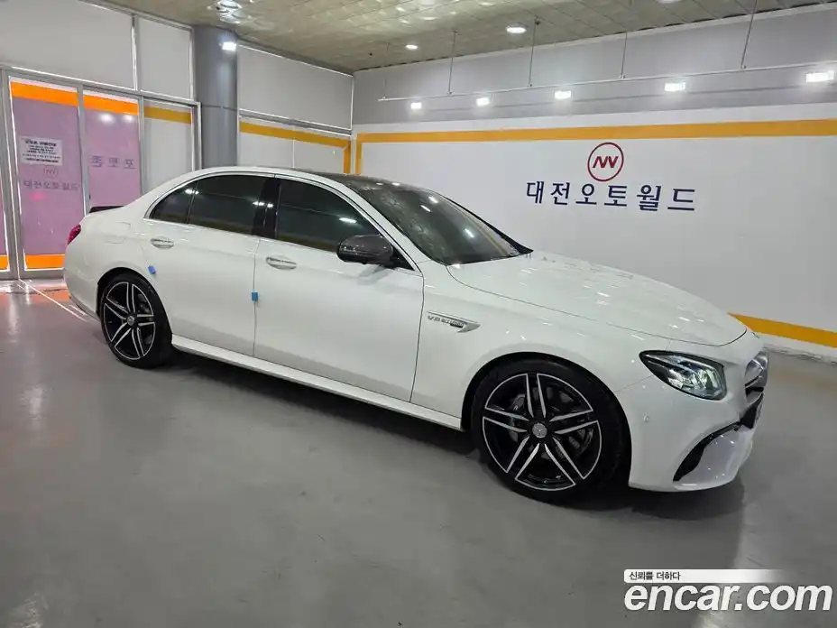 Mercedes-Benz E-Class 2019 4.0 Автомат в Москве № 623571, фото 6