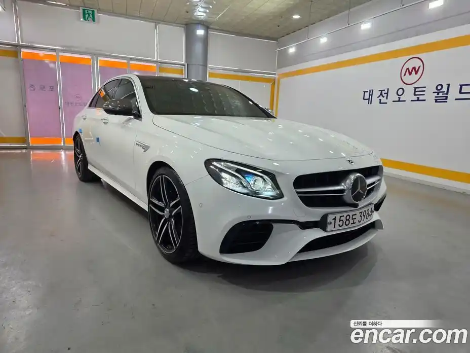 Mercedes-Benz E-Class 2019 4.0 Автомат в Москве № 623571, фото 7
