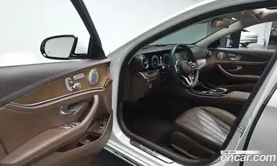 Mercedes-Benz E-Class 2019 2.0 Автомат в Москве № 623920, миниатюра 11