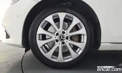 Mercedes-Benz E-Class 2019 2.0 Автомат в Москве № 623920, миниатюра 5