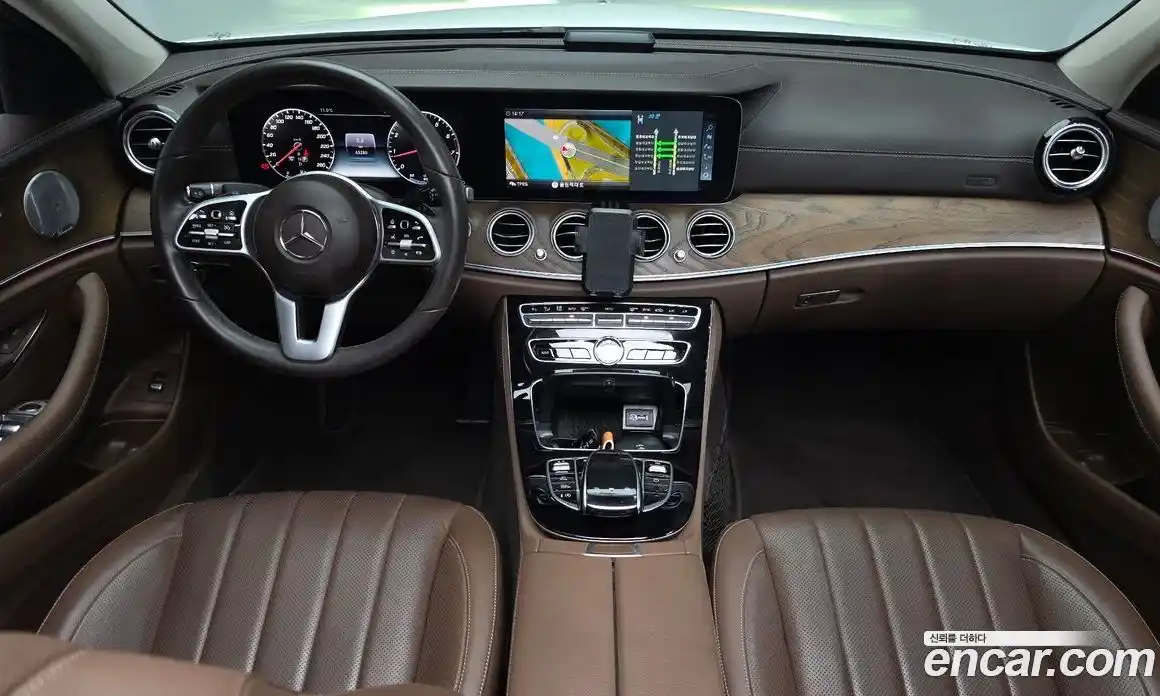 Mercedes-Benz E-Class 2019 2.0 Автомат в Москве № 623920, фото 7