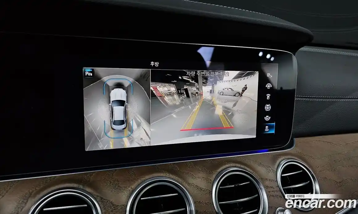 Mercedes-Benz E-Class 2022 2.0 Автомат в Москве № 623925, фото 15