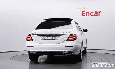 Mercedes-Benz E-Class 2019 2.0 Автомат в Москве № 623933, миниатюра 4