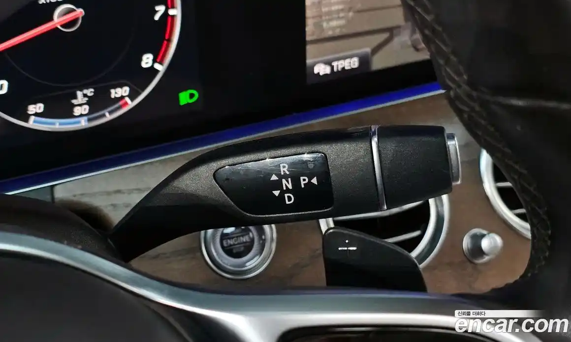 Mercedes-Benz E-Class 2019 2.0 Автомат в Москве № 623933, фото 9