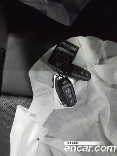 Audi Q5 2025 2.0 Автомат в Москве № 624579, миниатюра 10