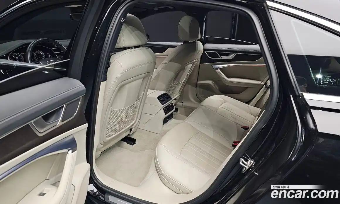 Audi A6 2020 3.0 Автомат в Москве № 624662, фото 12