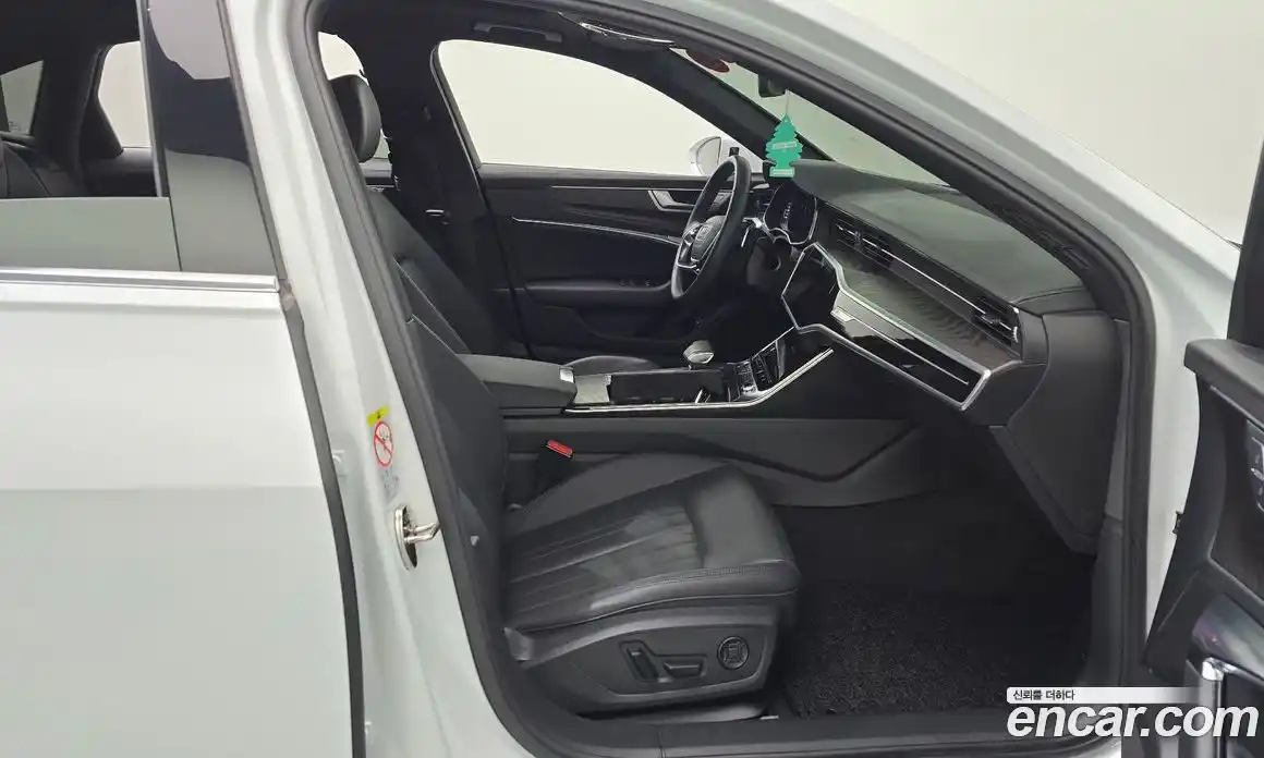 Audi A6 2023 2.0 Автомат в Москве № 624708, фото 11