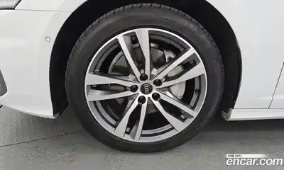 Audi A6 2023 2.0 Автомат в Москве № 624708, миниатюра 5