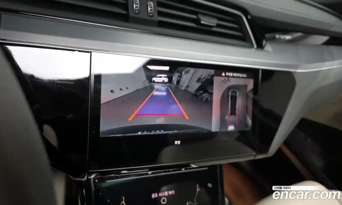 Audi e-tron 2022 0.2 Автомат в Москве № 624872, фото 15