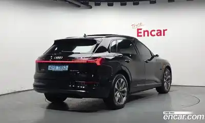 Audi e-tron 2022 0.2 Автомат в Москве № 624872, миниатюра 2