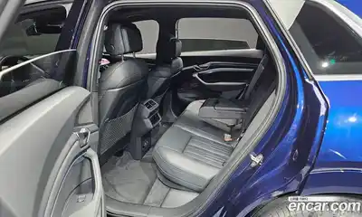 Audi e-tron 2022 0.2 Автомат в Москве № 625150, миниатюра 11