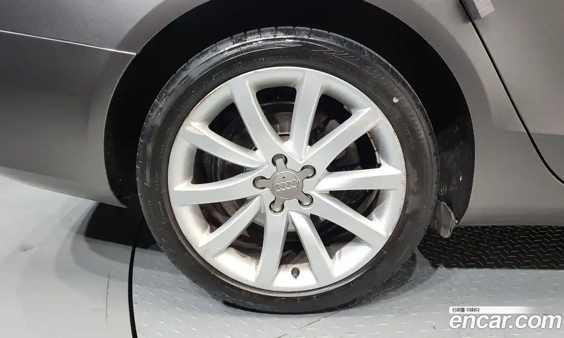 Audi A4 2013 2.0 Автомат в Москве № 625773, фото 5