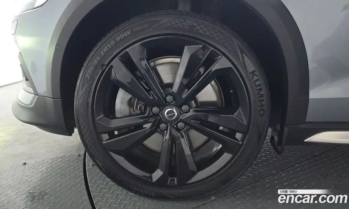 Volvo V60 2020 2.0 Автомат в Москве № 626302, фото 4