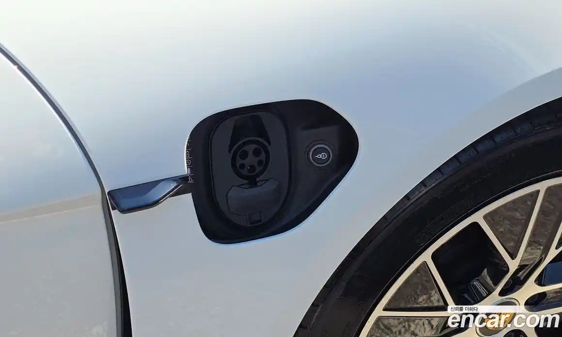 Porsche Taycan 2023 Автомат в Москве № 626772, фото 4