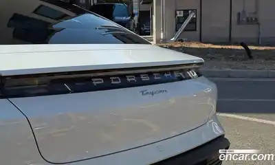 Porsche Taycan 2023 Автомат в Москве № 626772, миниатюра 8