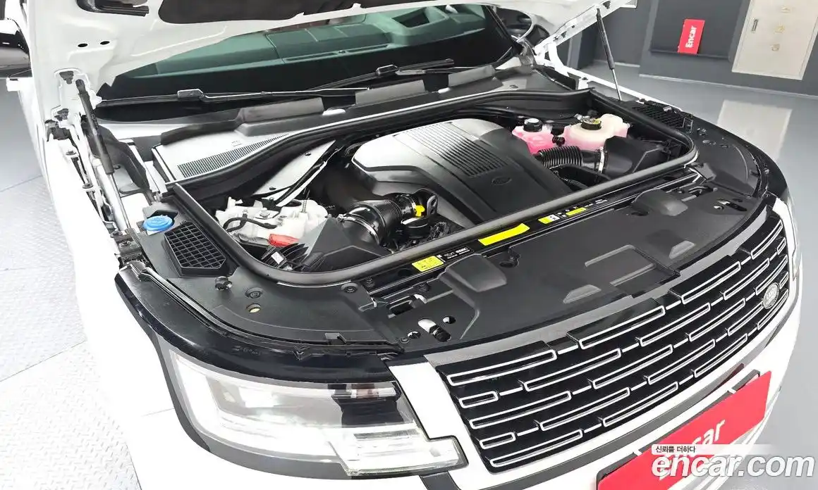 Land Rover Range-Rover 2025 4.4 Автомат в Москве № 627178, фото 6