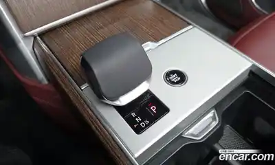 Land Rover Range-Rover 2025 4.4 Автомат в Москве № 627178, миниатюра 9