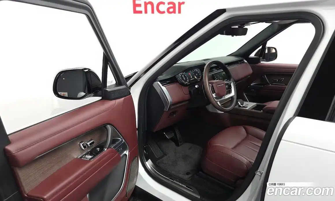 Land Rover Range-Rover 2025 4.4 Автомат в Москве № 627178, фото 10