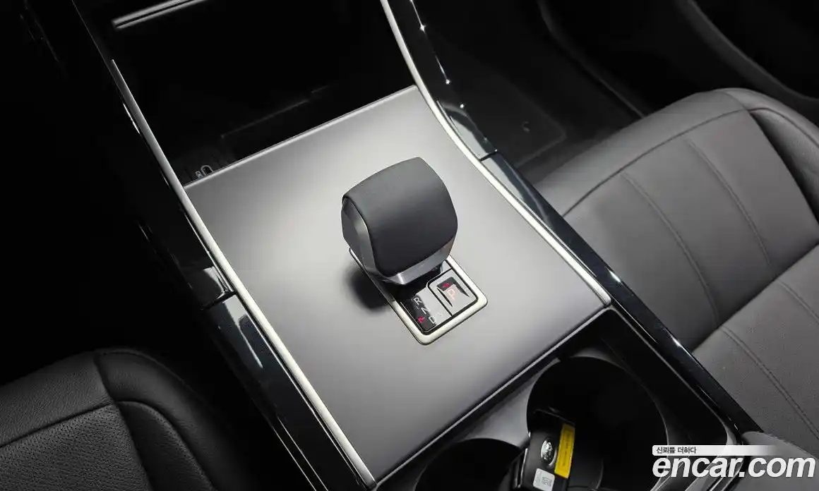 Land Rover Range-Rover Evoque 2026 2.0 Автомат в Москве № 627199, фото 18