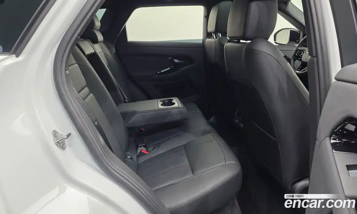 Land Rover Range-Rover Evoque 2026 2.0 Автомат в Москве № 627199, фото 5