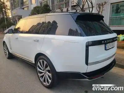 Land Rover Range-Rover 2023 4.4 Автомат в Москве № 627322, миниатюра 3