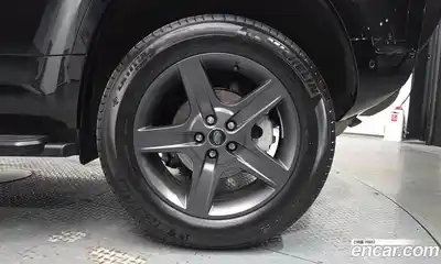 Land Rover Defender 2024 2.0 Автомат в Москве № 627359, миниатюра 4