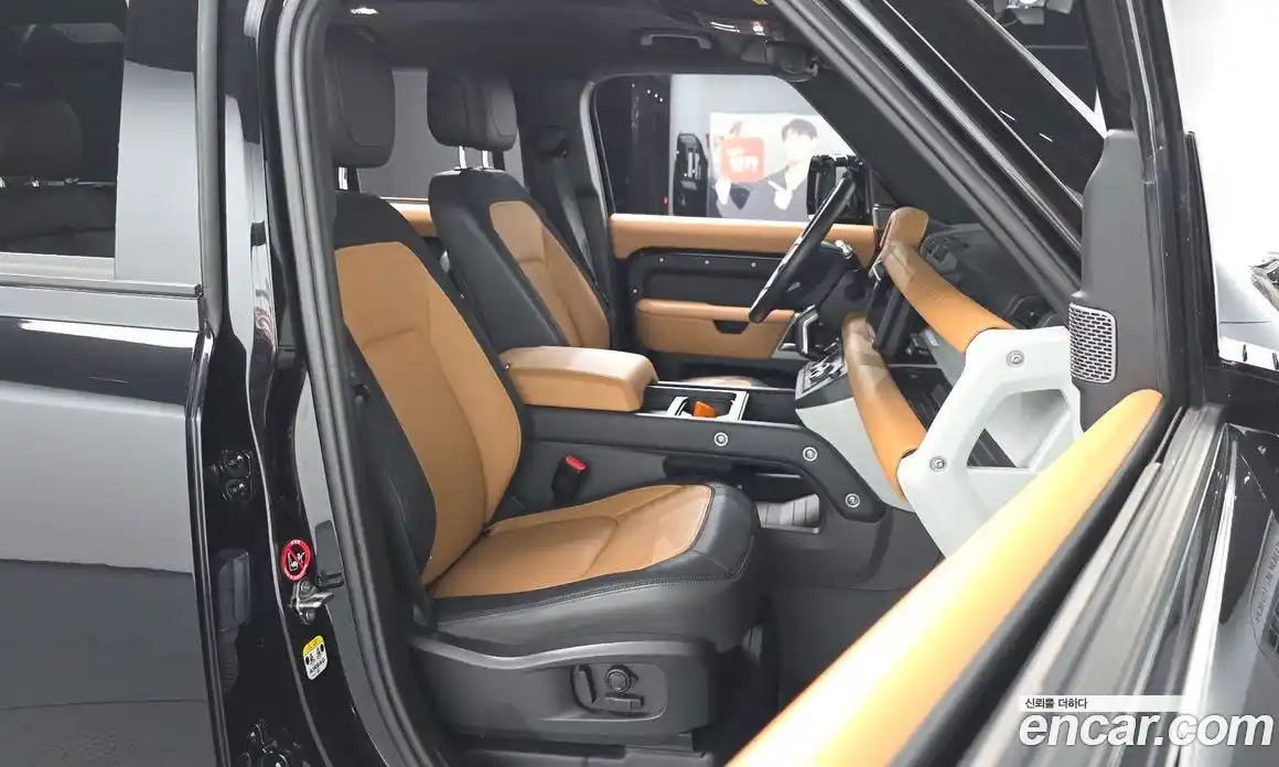 Land Rover Defender 2024 2.0 Автомат в Москве № 627359, фото 9