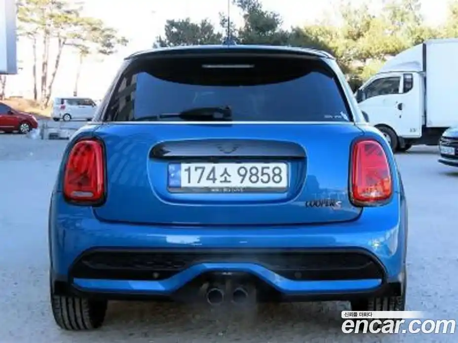 Mini Cooper 2023 2.0 Автомат в Москве № 627676, фото 4
