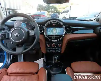 Mini Cooper 2023 2.0 Автомат в Москве № 627676, миниатюра 8