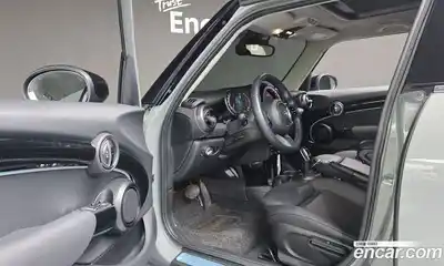 Mini Cooper 2022 1.5 Автомат в Москве № 627812, миниатюра 12