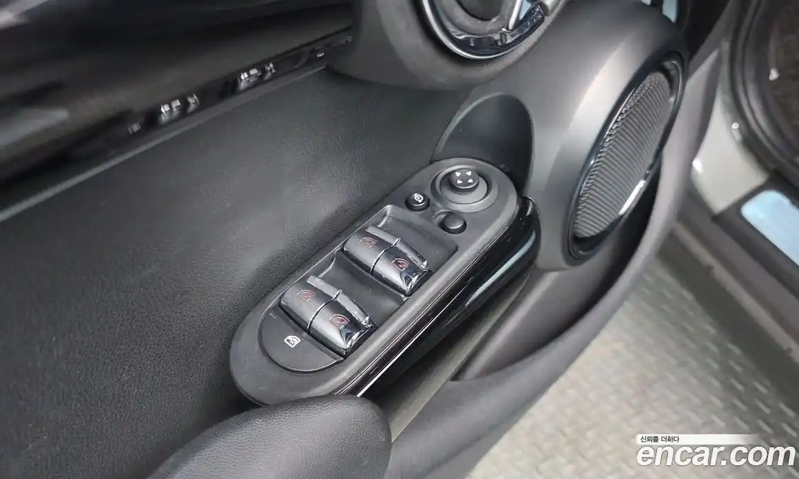 Mini Cooper 2022 1.5 Автомат в Москве № 627812, фото 13