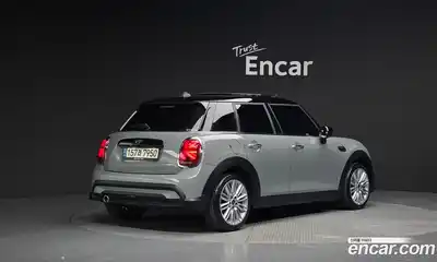 Mini Cooper 2022 1.5 Автомат в Москве № 627812, миниатюра 2