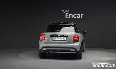 Mini Cooper 2022 1.5 Автомат в Москве № 627812, миниатюра 4