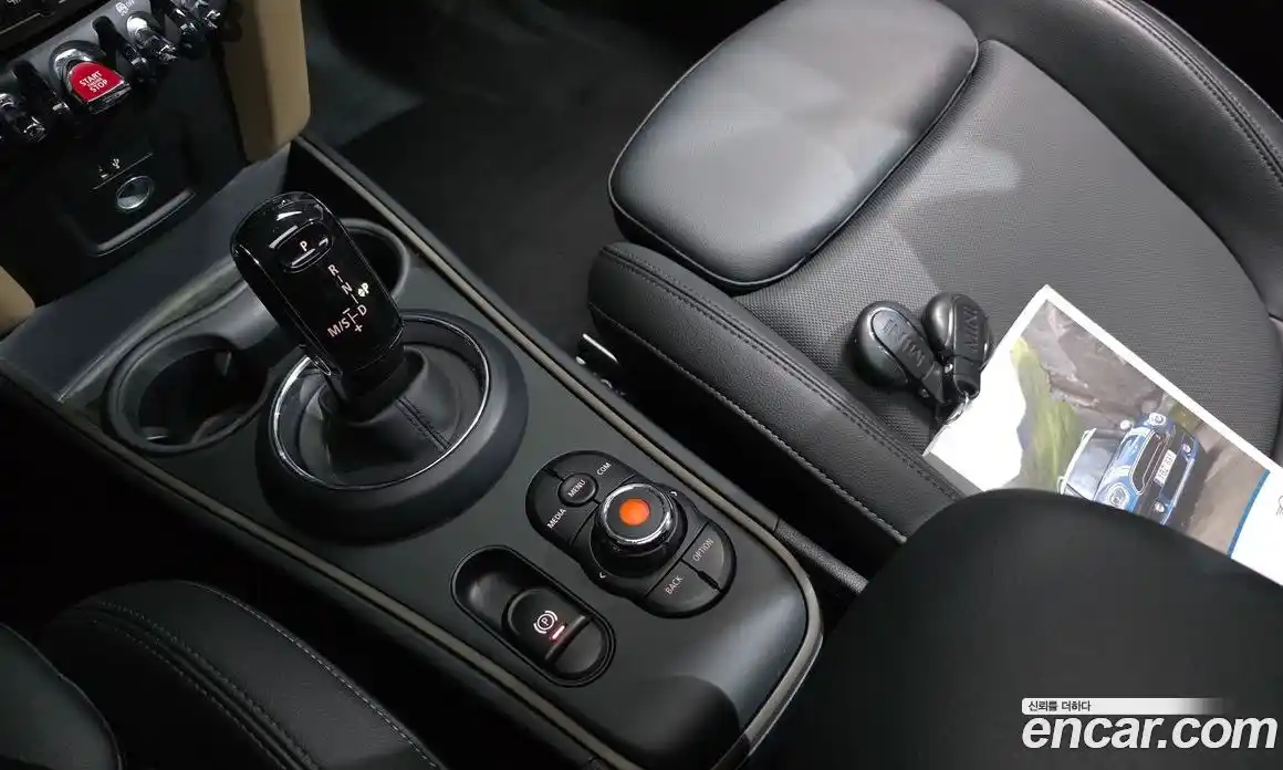 Mini Countryman 2018 2.0 Автомат в Москве № 628054, фото 9