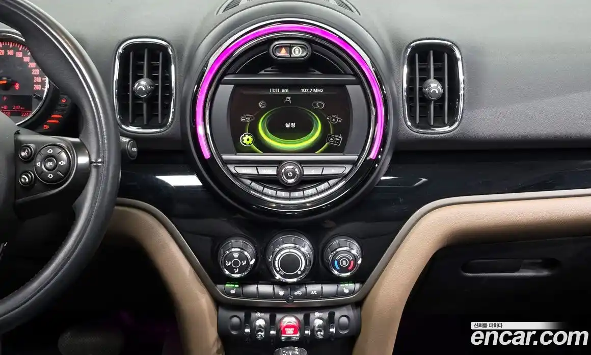 Mini Countryman 2018 2.0 Автомат в Москве № 628060, фото 14