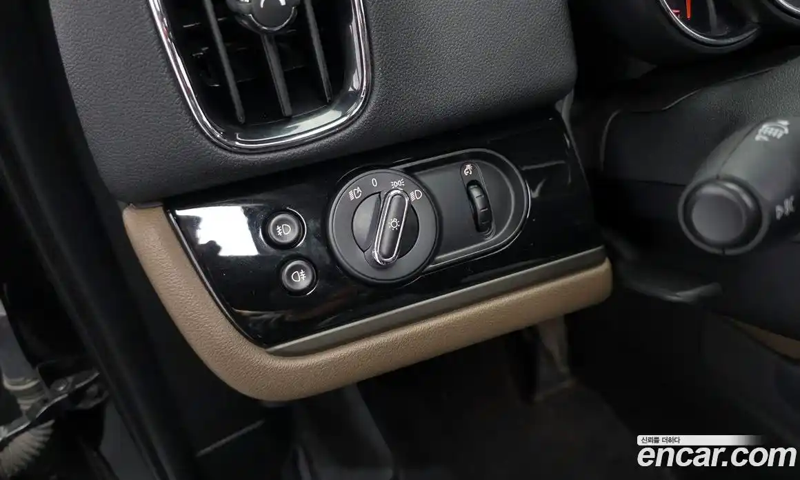 Mini Countryman 2018 2.0 Автомат в Москве № 628060, фото 17