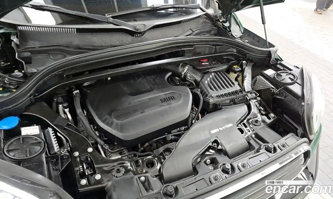 Mini Countryman 2018 2.0 Автомат в Москве № 628119, фото 6