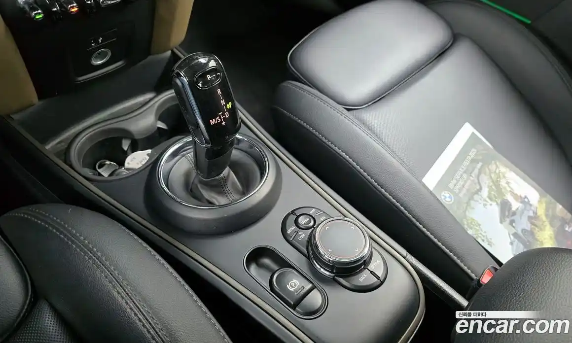 Mini Countryman 2018 2.0 Автомат в Москве № 628119, фото 9