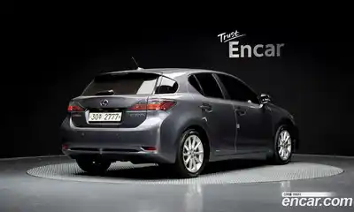 Lexus CT200h, 2012