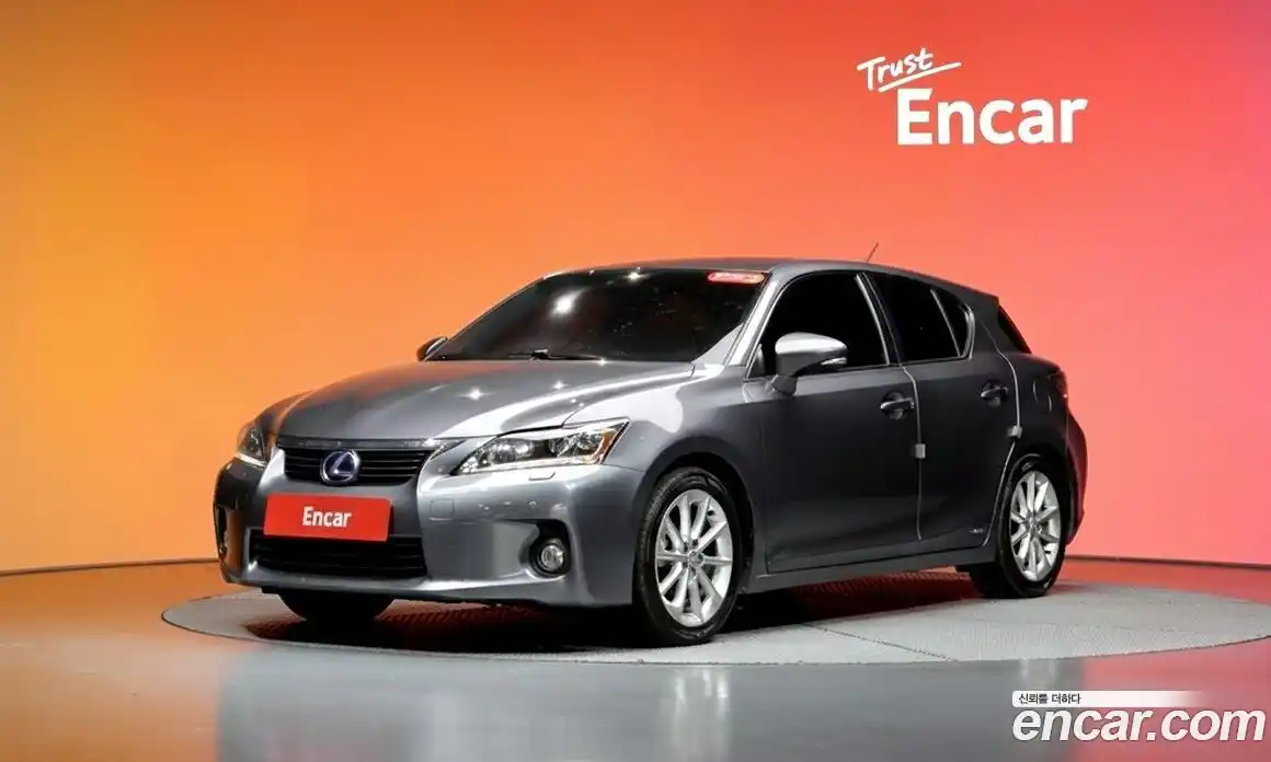 Lexus CT200h 2012 1.8 Автомат в Москве № 628707, фото 20