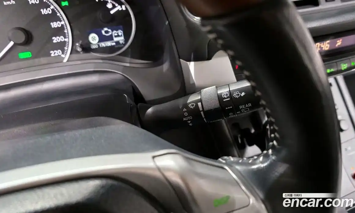 Lexus CT200h 2012 1.8 Автомат в Москве № 628707, фото 8