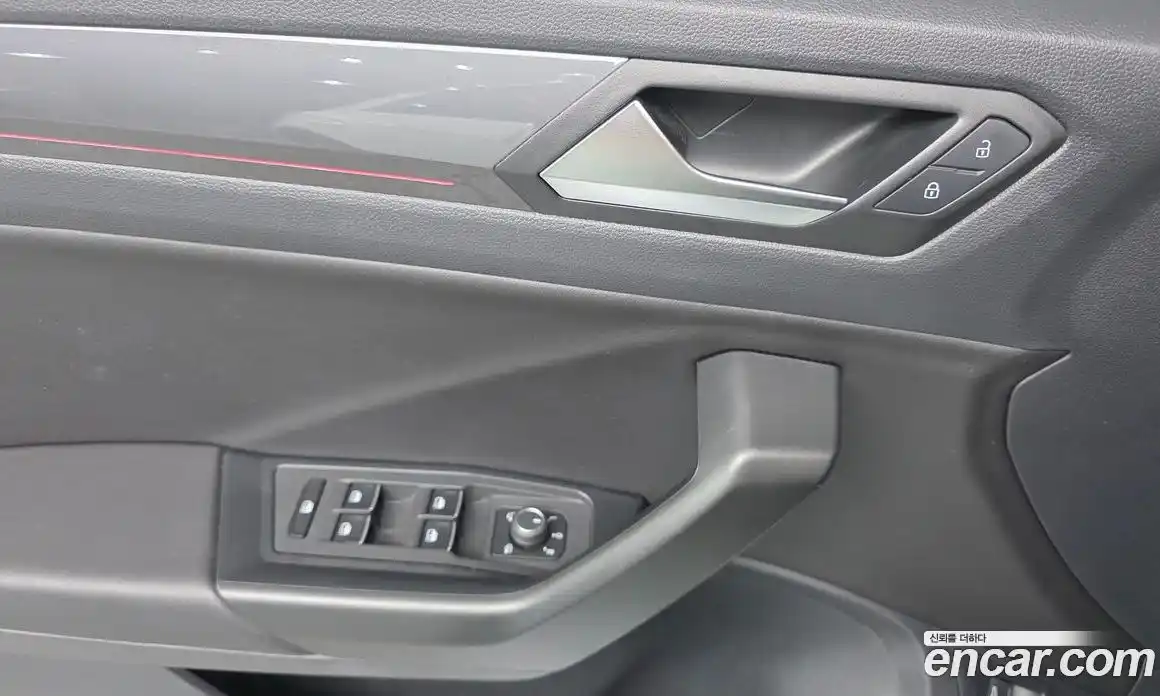 Volkswagen T-Roc 2022 2.0 Автомат в Москве № 628828, фото 13